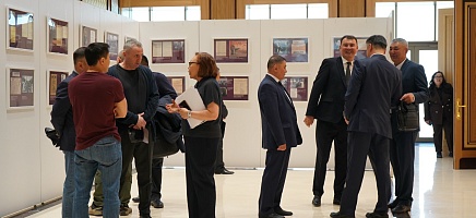 Архив Президента РК презентовал уникальное издание о героях войны фото галереи 8